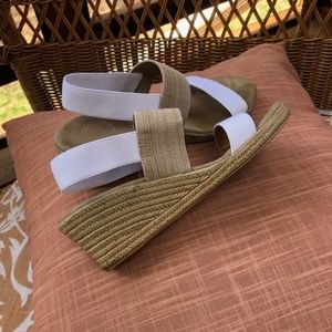 Charleston Shoe Co COOPER tan/white size 8